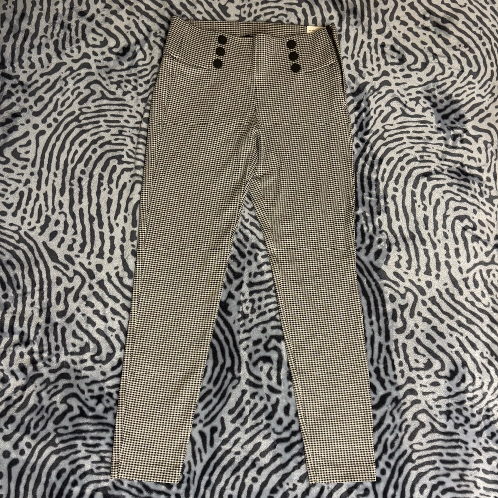 Zara Black and White Checkered Leggings